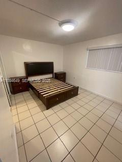 Foto del edificio - 465 S Royal Poinciana Blvd