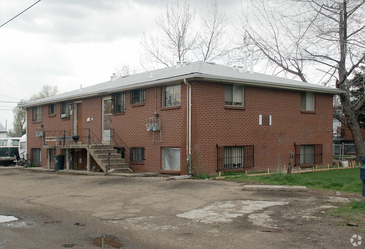 Primary Photo - 5410 W 3rd Pl