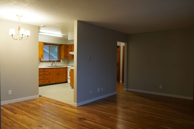 Foto del edificio - r3409NE59thStVancouver