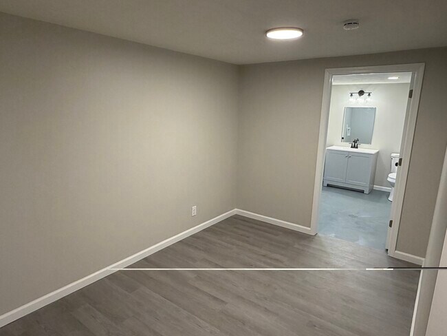 Foto del edificio - 7524 N 34th St