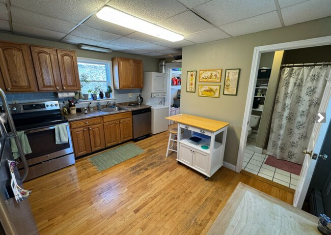 Foto del edificio - 735 Somerville Ave