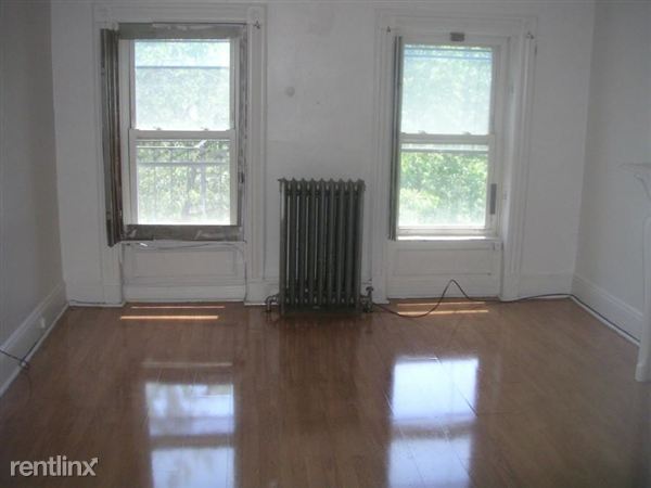 Building Photo - 514 Monroe St