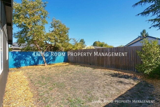 Building Photo - 3822 SE 62nd Ave
