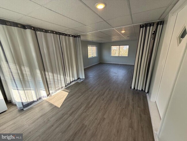 Foto del edificio - 1214 Reece Rd