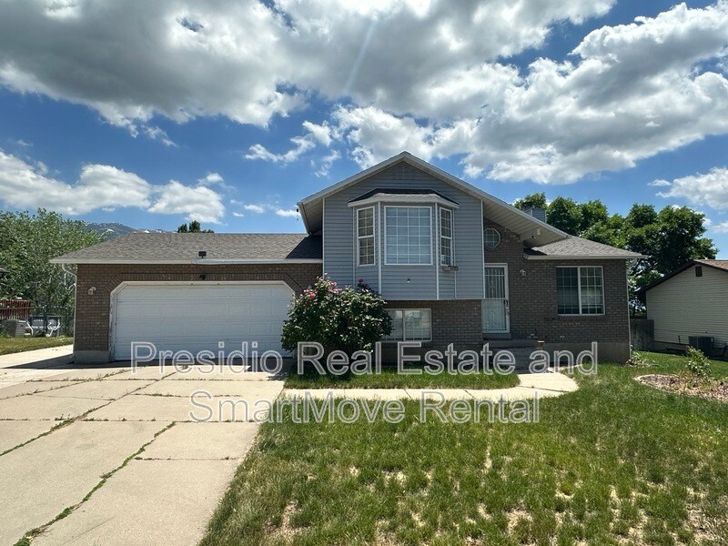 Primary Photo - 1034 3350 North