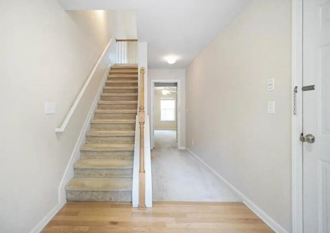 Building Photo - 2251 Landing Ridge Dr