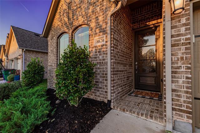 Foto del edificio - 8620 Holliday Creek Way