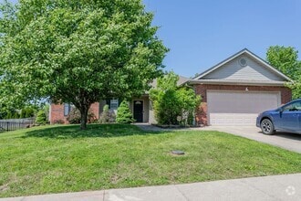 Building Photo - 4005 Iguana Dr