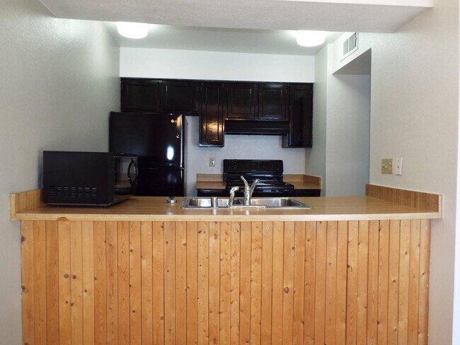 Foto del edificio - 1688 W Village Way