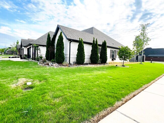 Foto del edificio - 4100 SW Heartwood St