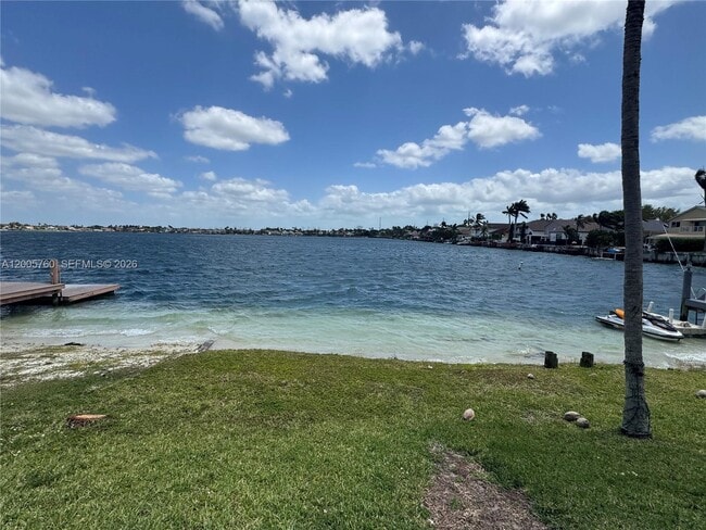 Foto del edificio - 15071 SW 136th Pl