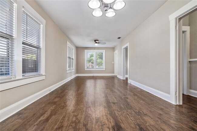 Foto del edificio - 1209 E Ida St