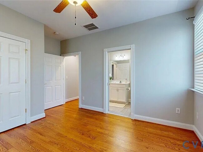 Foto del edificio - 9433 Amberleigh Cir