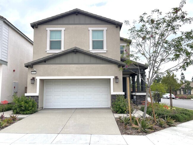Building Photo - Recently reduced Four Bedroom 3 Full Bathr...