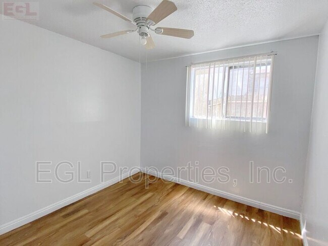 Building Photo - 3943 La Rica Ave