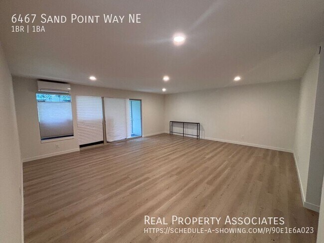 Foto del edificio - 6467 Sand Point Way NE