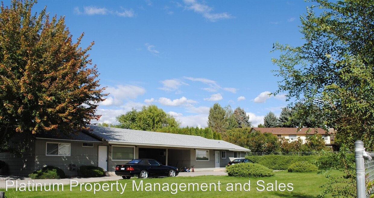 Foto principal - 1037-1039 Eastmont Ave