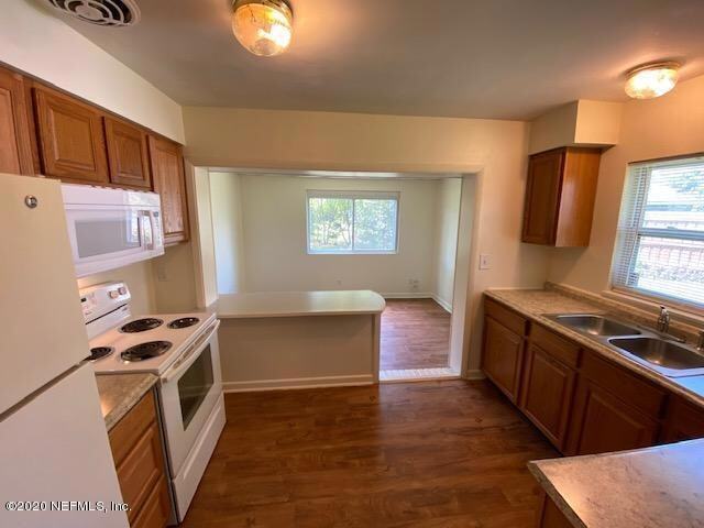 Foto del edificio - 6531 Solandra Dr