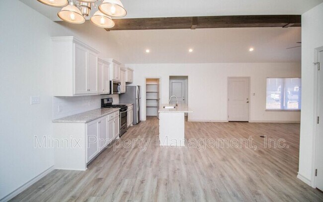 Foto del edificio - 2413 Quitman Ave