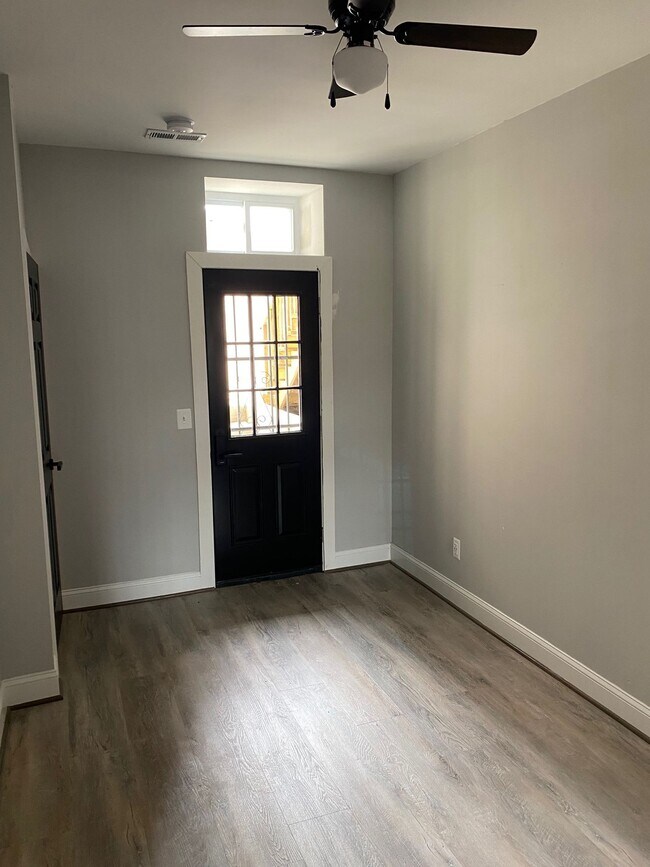 Foto del edificio - 2311 Anoka Ave