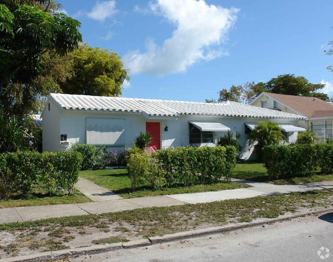 Foto del edificio - 1727 Fletcher St