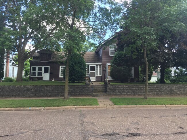 Foto del edificio - 321 W Columbia St