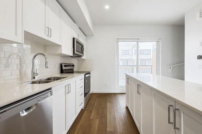 Photo du bâtiment - 8500-8519 Avenue Southeast - Ave