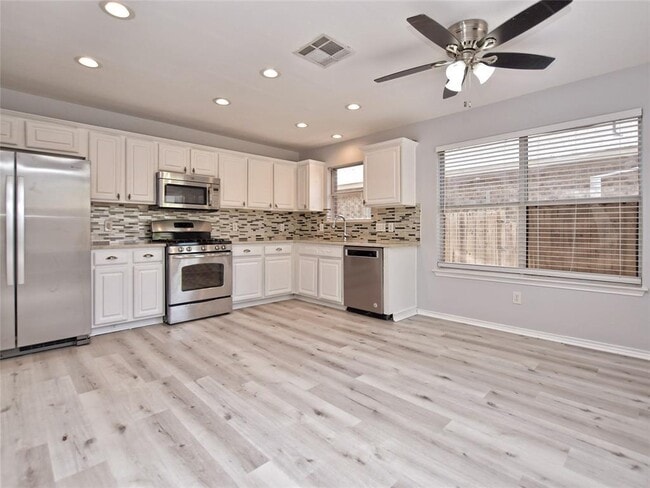 Building Photo - 15708 Opal Fire Dr
