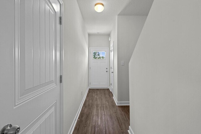 Foto del edificio - Townhouse For Rent in Holly Ridge