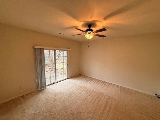 Building Photo - 3179 Mill Springs Cir NE