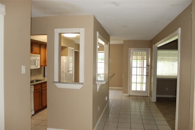 Foto del edificio - 2834 Hollandale Ln
