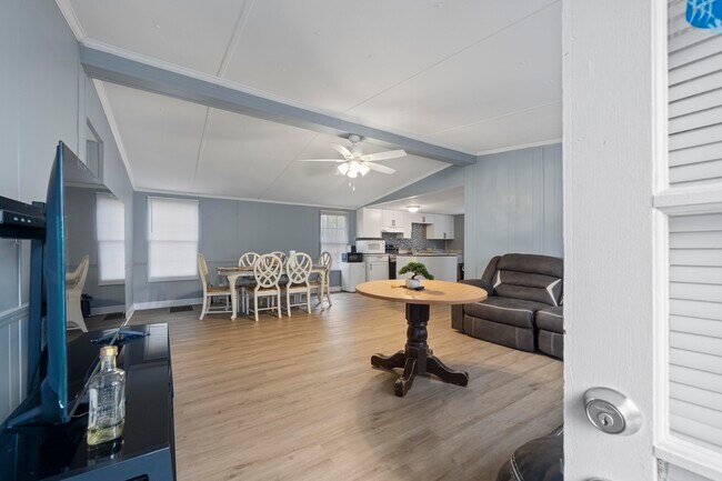 Foto del edificio - 158 Thomas Field Rd SE