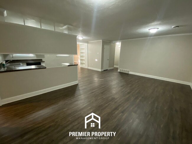 Foto del edificio - 5908 Tishomingo Dr