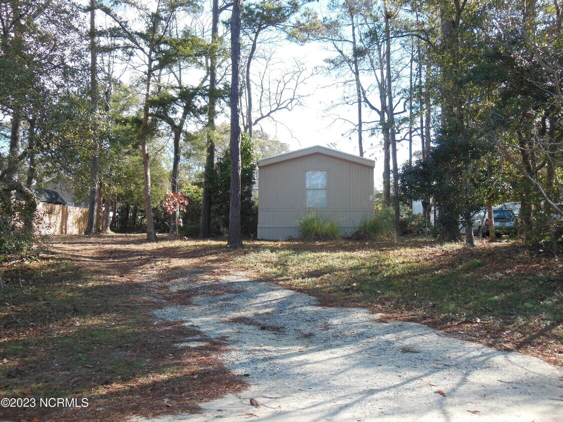 112 NE 78th St, Oak Island, NC 28465 House Rental in Oak Island, NC