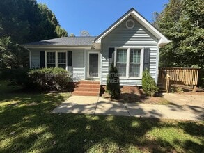 Building Photo - 4005 Sassafras Ct