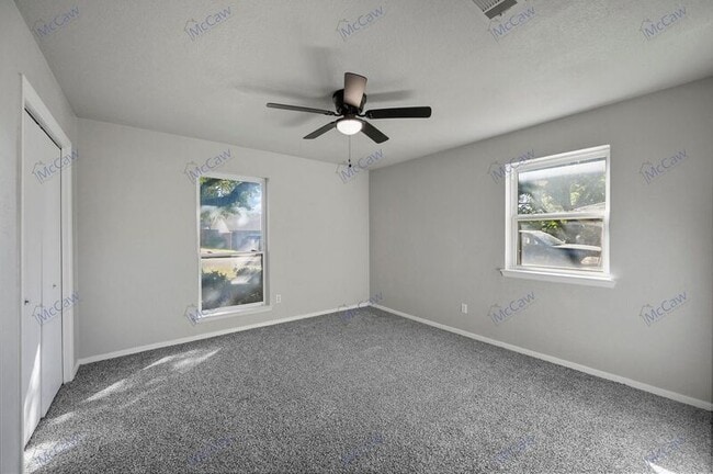 Building Photo - 3621 Spring Valley Dr