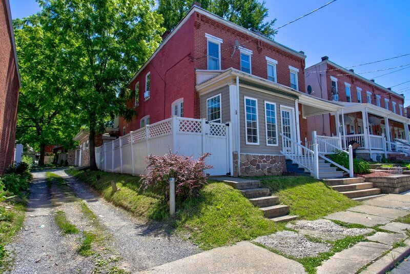 Foto principal - 533 Ruby St