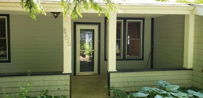 Building Photo - 3 br, 1.5 bath House - 855 Opekiska Rd.