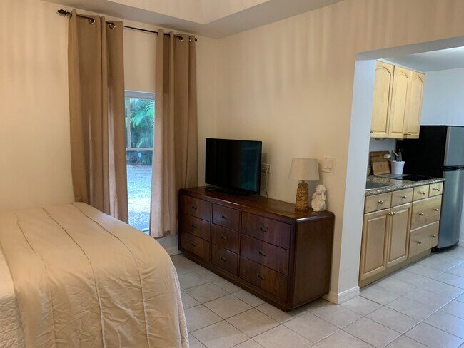 Foto del edificio - 1144 NW 7th Ave