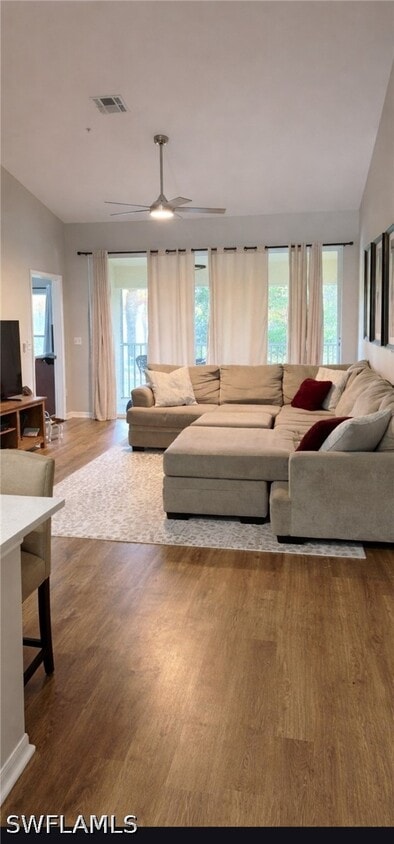 Foto del edificio - 4950 Deerfield Way