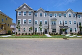 Building Photo - 612 Amaranth Dr