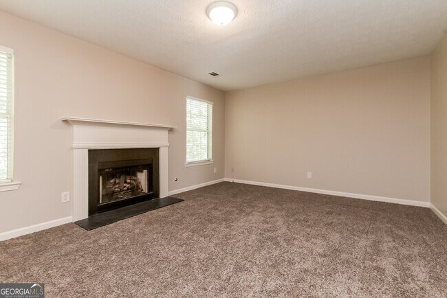 Building Photo - 2790 Meridian Dr