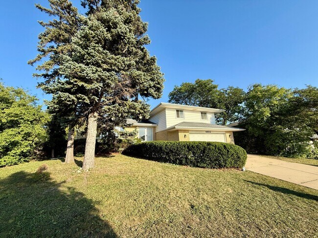 Foto del edificio - 4602 Sycamore Ln