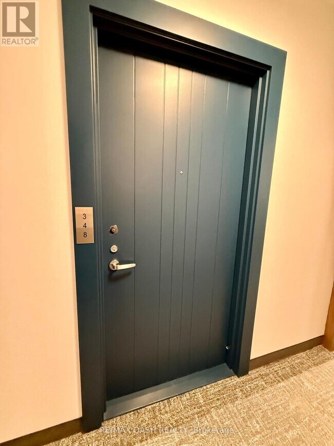 Photo du bâtiment - 2545-2545 Simcoe St N