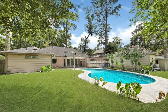Foto del edificio - 2123 Lakeville Dr