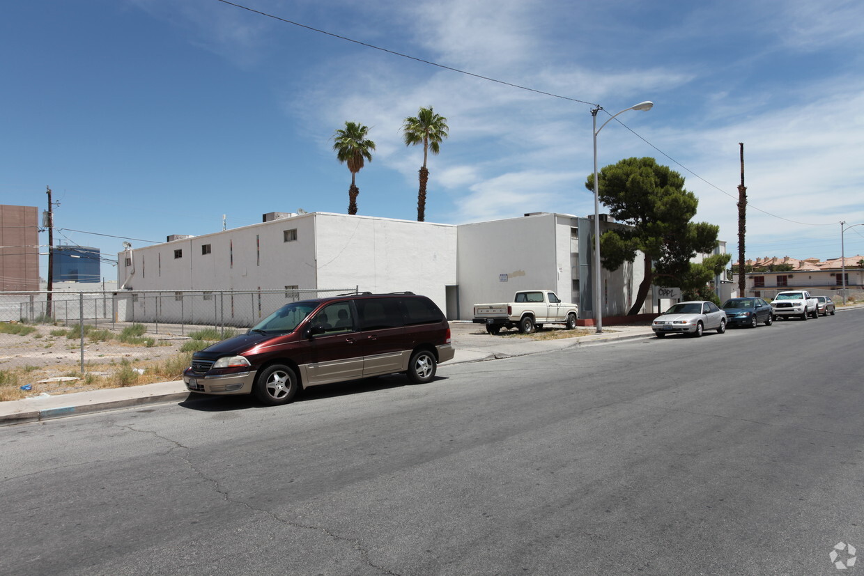 Building Photo - French Villa Apartments