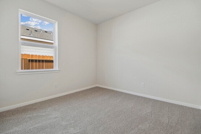 Foto del edificio - 16448 Blossom Grv Dr