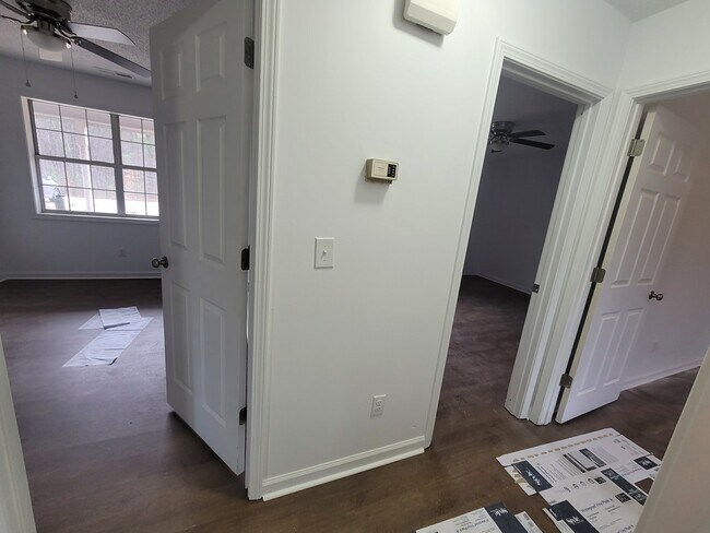 Foto del edificio - 1558 Bluff City Rd