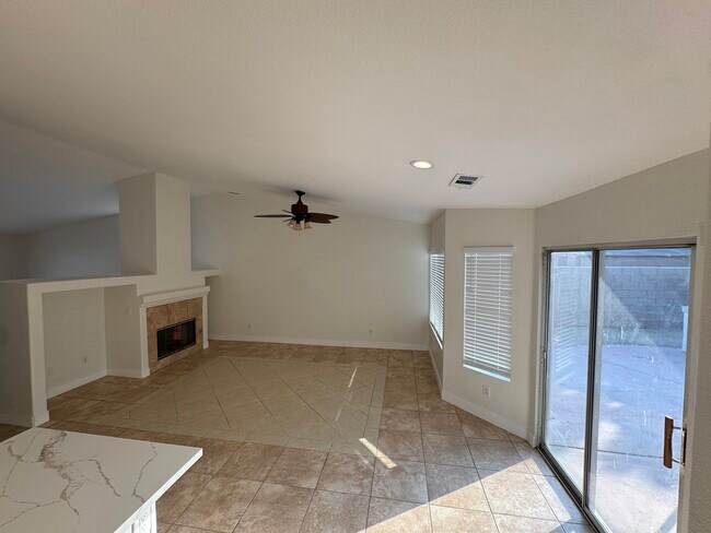 Foto del edificio - 47761 Poseidon Cir