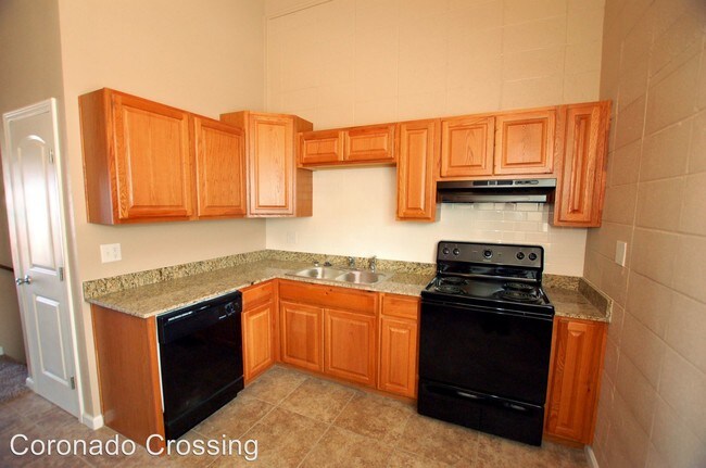Foto del edificio - 2 br, 1.5 bath Apartment - 3333 Toledo Ave